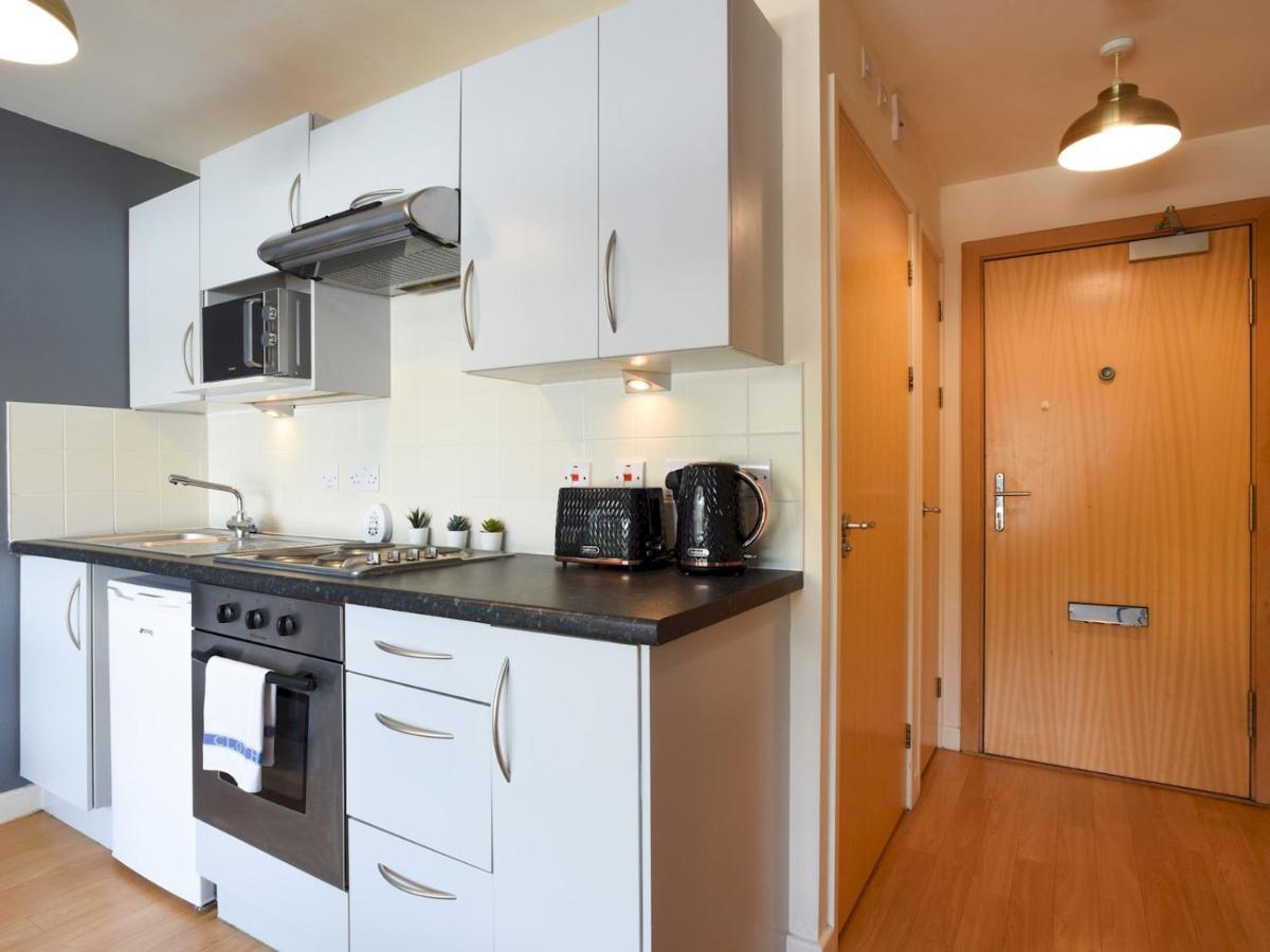 Pass The Keys Boutique Studio Apartment In Gunwharf Sleep 3 Πόρτσμουθ Εξωτερικό φωτογραφία